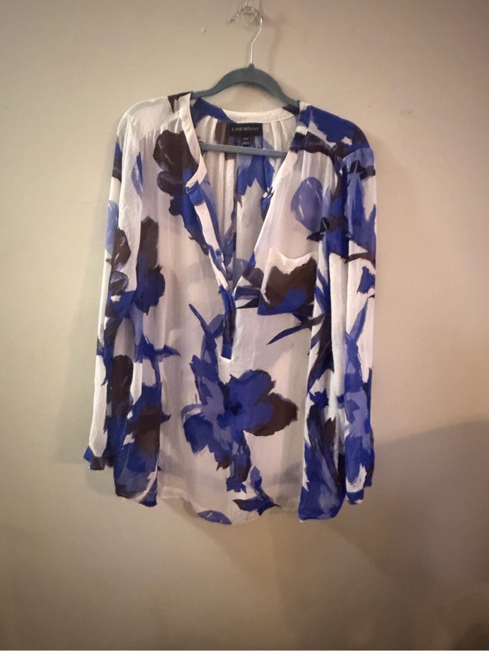 Lane Bryant 18/20 Blue Floral V-Neck Long Sleeve Blouse